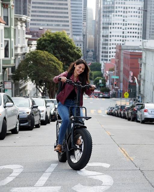 Comprendre les caractéristiques et performances des vélos électriques